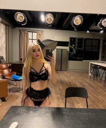 Амина, 20 лет, 1 размер груди